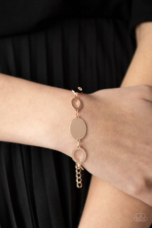 OVAL and Out - Rose Gold - Paparazzi Bracelet Image