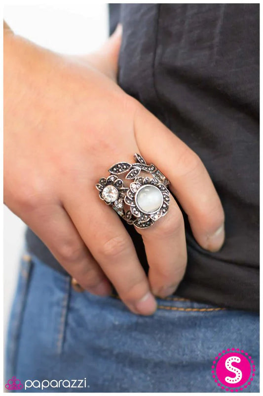 Anillo Paparazzi ~ Midsummers Dream - Blanco