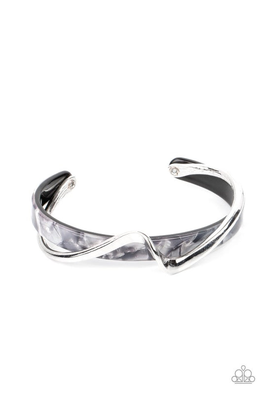 Craveable Curves - Silver - Paparazzi Bracelet Image