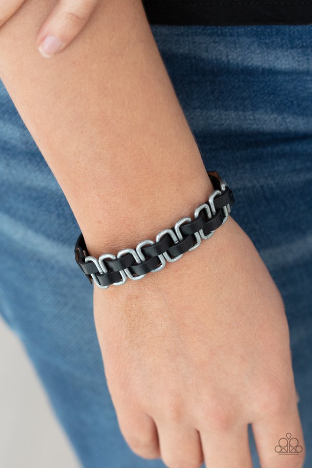 Gone Rogue - Silver - Paparazzi Bracelet Image