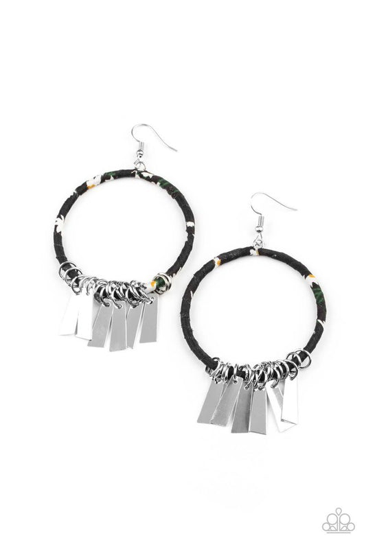 Garden Chimes - Black - Paparazzi Earring Image