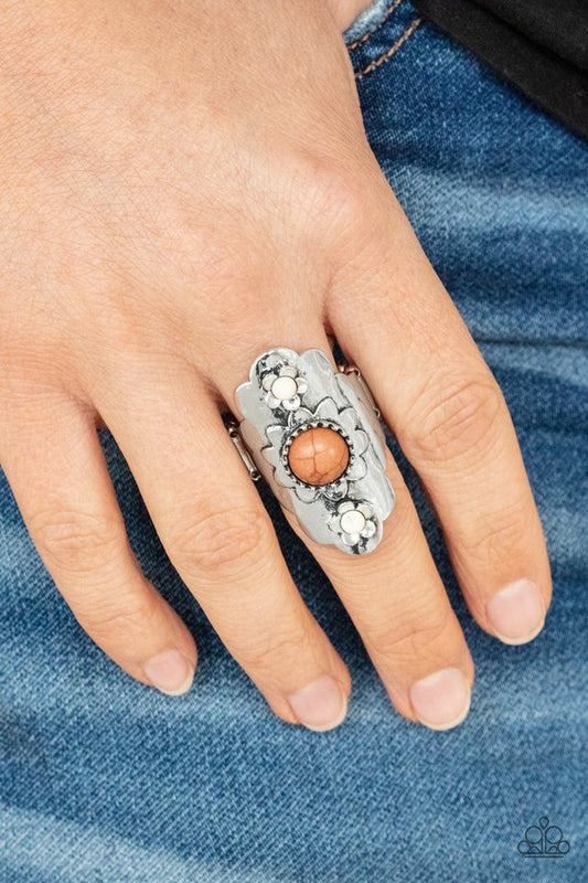 ​Badlands Garden - Brown - Paparazzi Ring Image