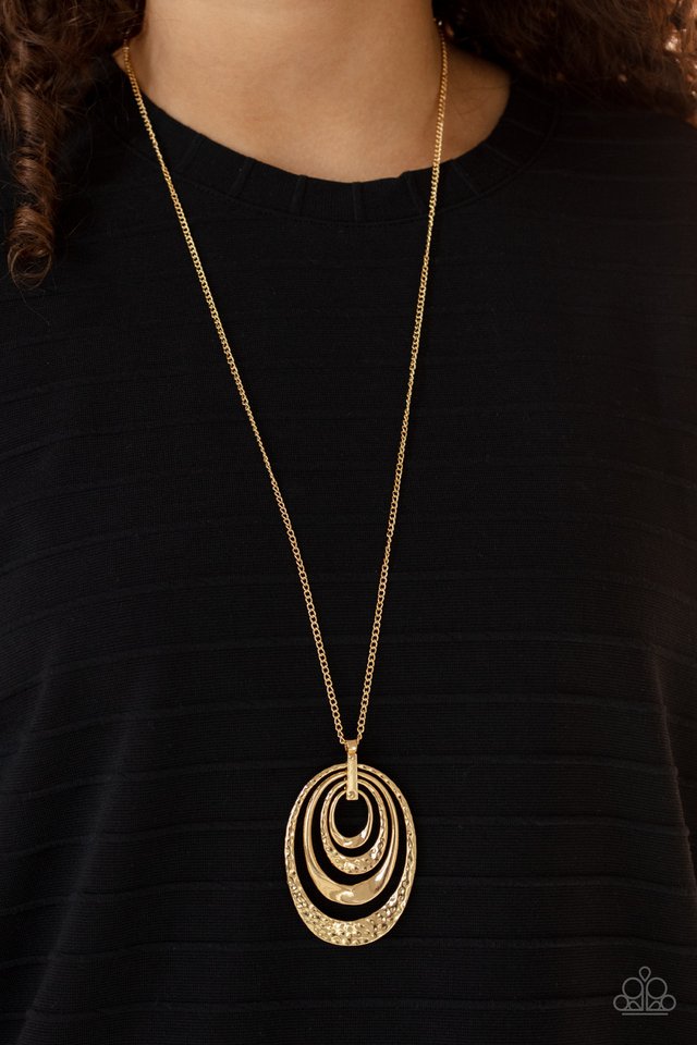 Smithsonian Spiral - Gold - Paparazzi Necklace Image