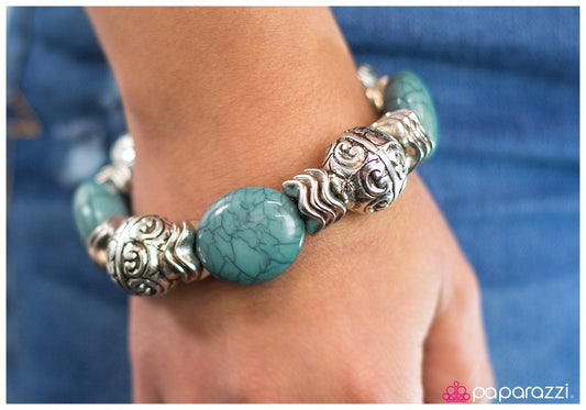 Paparazzi Bracelet ~ Cassiopeia - Blue