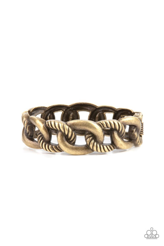 Bold Move - Brass - Paparazzi Bracelet Image