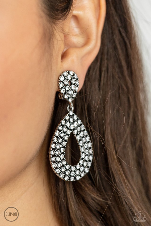 Pack In The Pizzazz - White - Paparazzi Earring Image