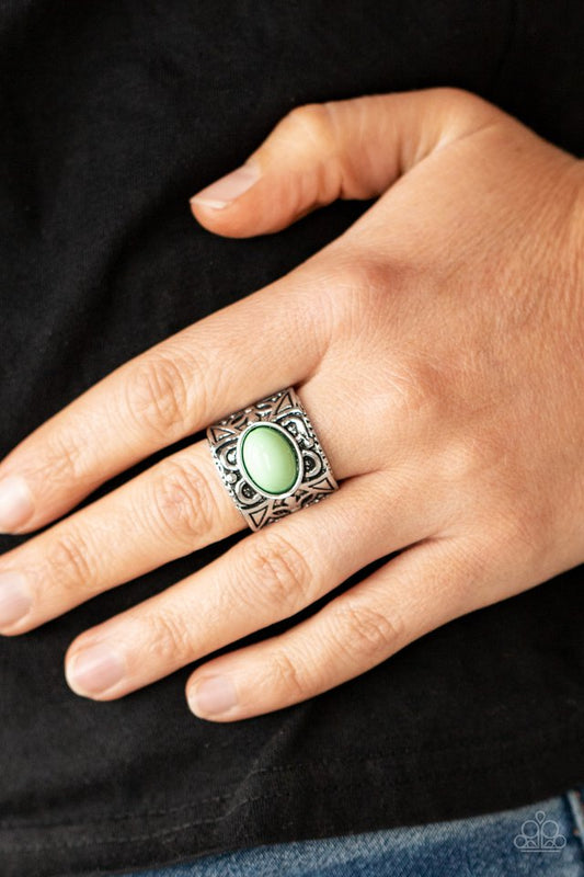 Bubbly Bonanza - Green - Paparazzi Ring Image