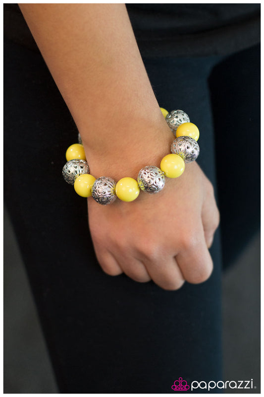 Paparazzi Bracelet ~ Drops Of Jupiter - Yellow