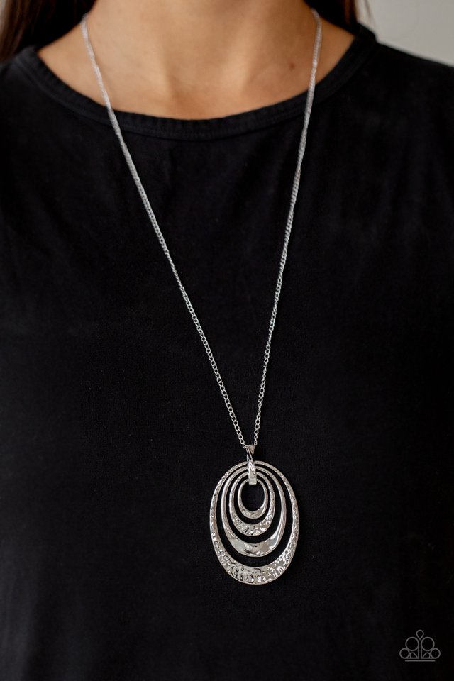 Renegade Ripples - Silver - Paparazzi Necklace Image