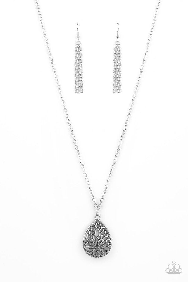 Garden Estate - Silver - Paparazzi Necklace Image