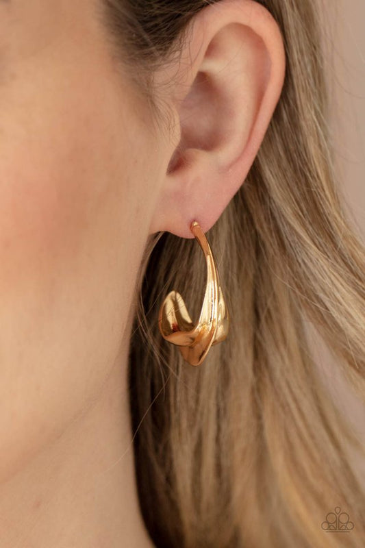 Modern Meltdown​ - Gold - Paparazzi Earring Image