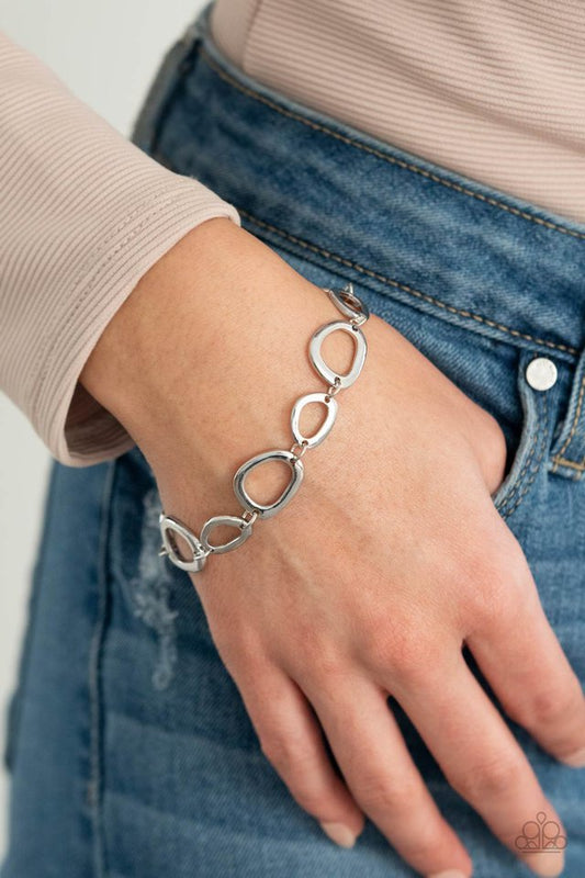 ​All That Mod - Silver - Paparazzi Bracelet Image