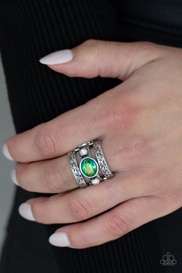 ​The GLEAMING Tower - Green - Paparazzi Ring Image