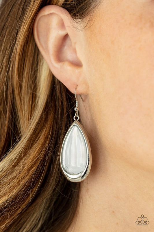 A World To SEER - White - Paparazzi Earring Image