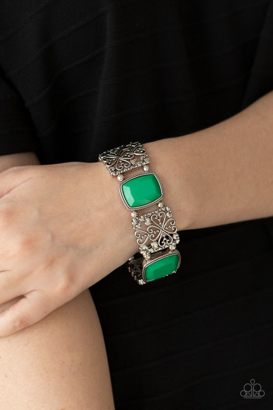 ​Colorful Coronation - Green - Paparazzi Bracelet Image