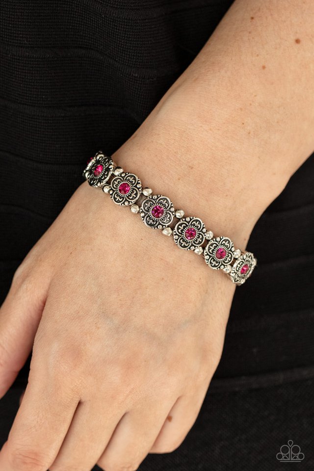 Trés Magnifique - Pink - Paparazzi Bracelet Image