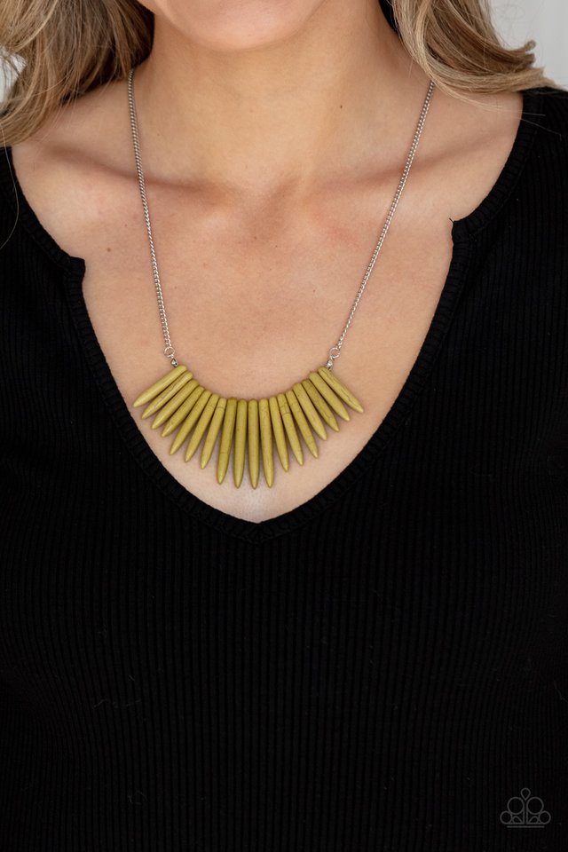 Exotic Edge - Green - Paparazzi Necklace Image