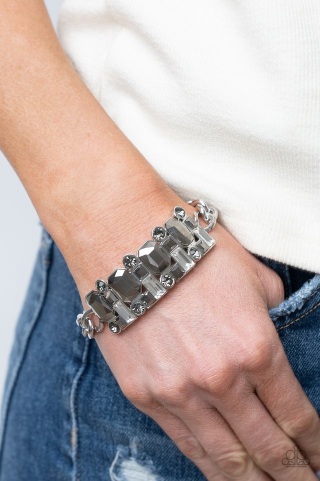 Urban Crest - Silver - Paparazzi Bracelet Image