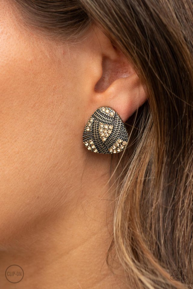 Gorgeously Galleria - Brass - Paparazzi Earring Image