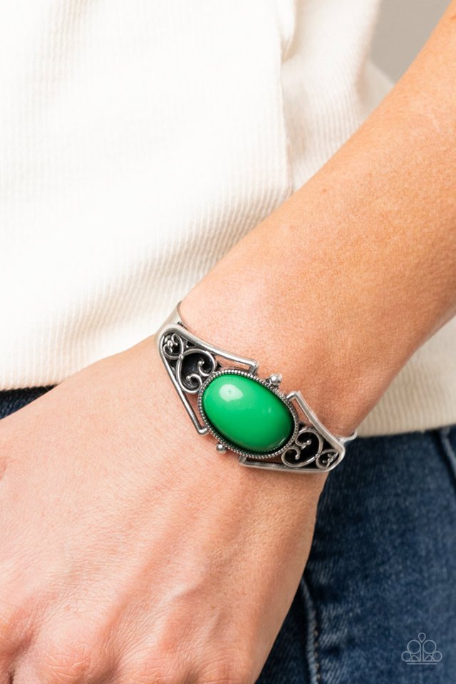 ​Springtime Trendsetter - Green - Paparazzi Bracelet Image