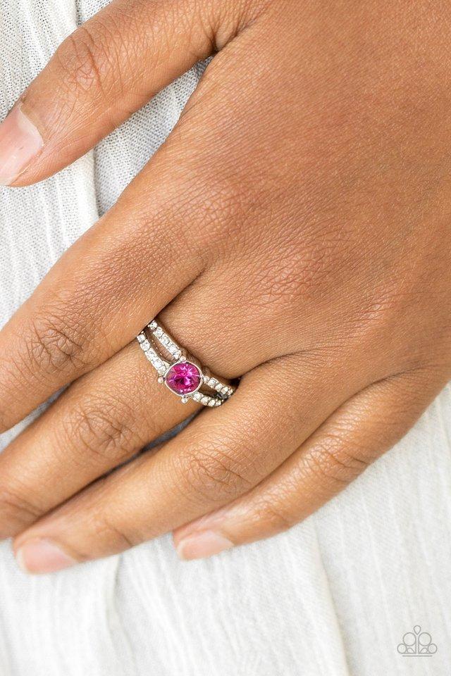 Paparazzi Ring ~ Dream Sparkle - Pink