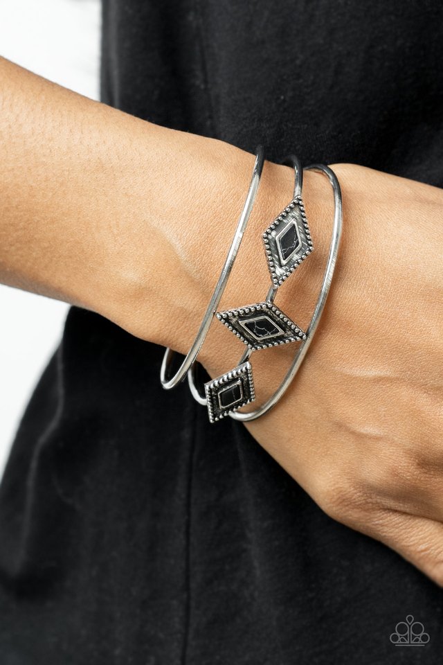 ​Desert Diamondback - Black - Paparazzi Bracelet Image