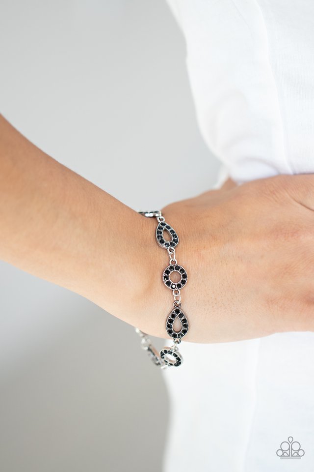 ​Royally Refined - Black - Paparazzi Bracelet Image