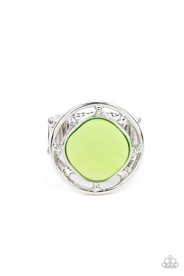 ​​Encompassing Pearlescence - Green - Paparazzi Ring Image