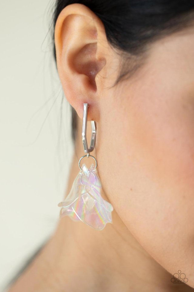 Jaw-Droppingly Jelly - Silver - Paparazzi Earring Image