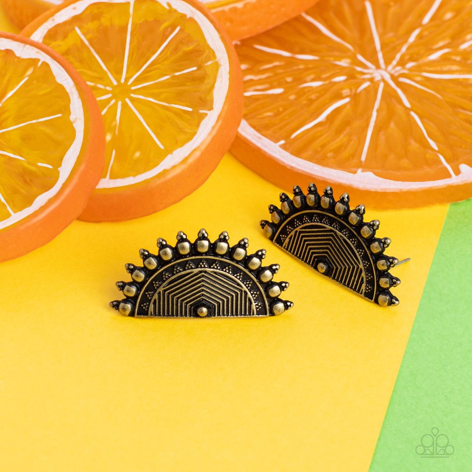 Fiercely Fanned Out - Brass - Paparazzi Earring Image