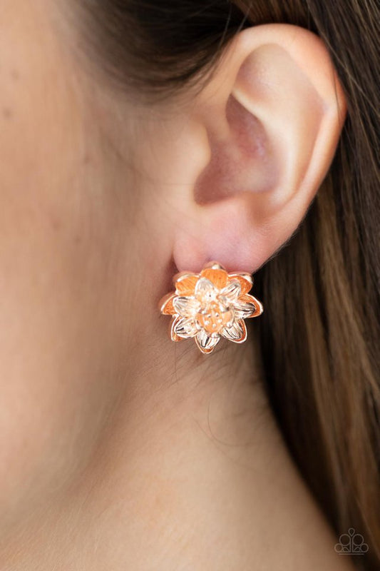 ​Water Lily Love - Rose Gold - Paparazzi Earring Image