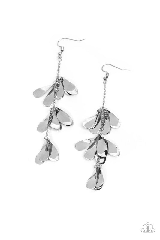 Arrival CHIME - Silver - Paparazzi Earring Image