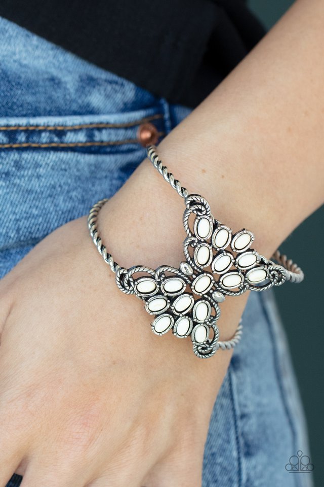 ​Pleasantly Plains - White - Paparazzi Bracelet Image