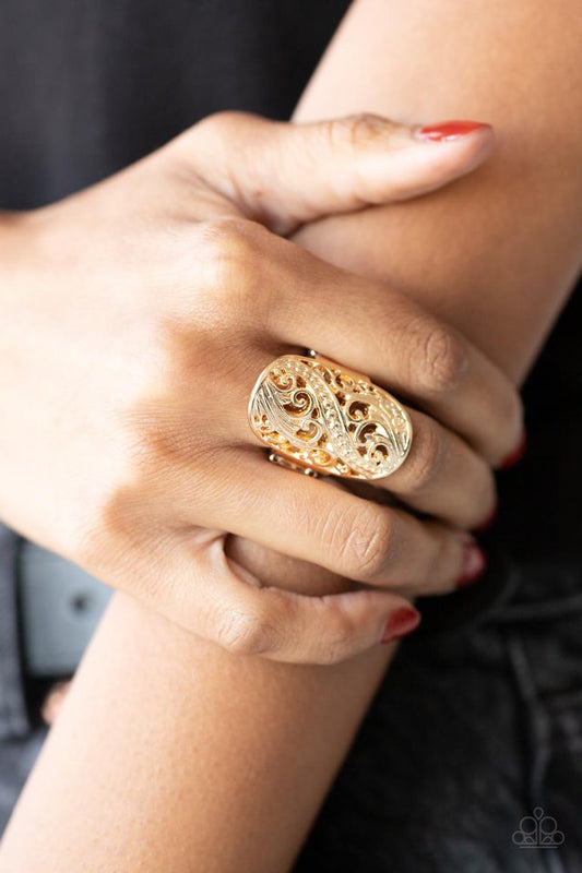 Pier Paradise - Gold - Paparazzi Ring Image