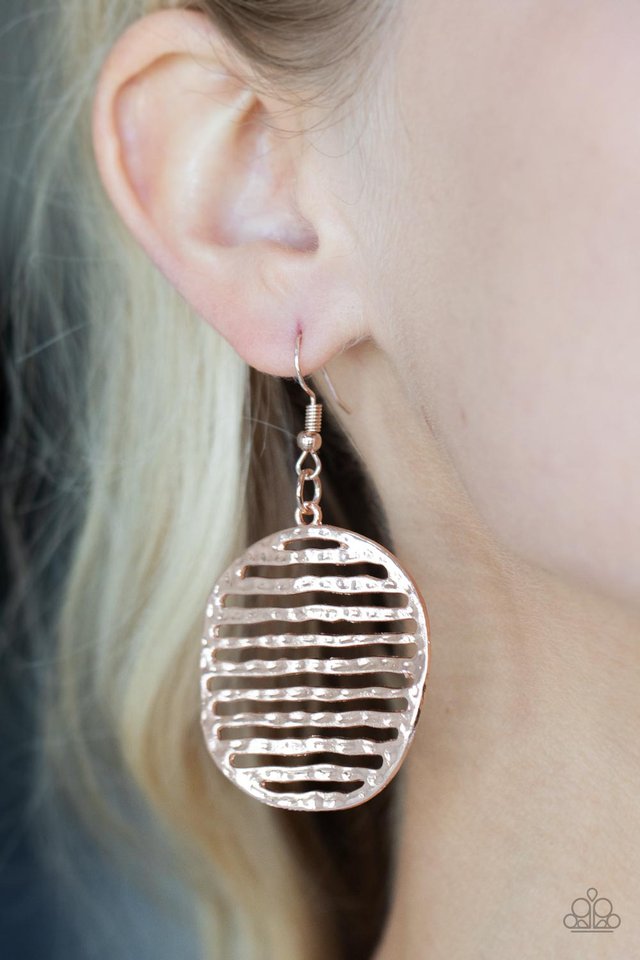 ​Sunrise Stunner - Rose Gold - Paparazzi Earring Image