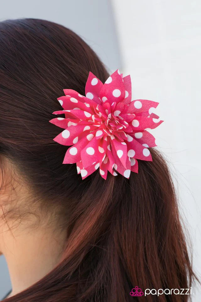 Accesorios para el cabello de paparazzi ~ Ponme en el punto de mira - Rosa