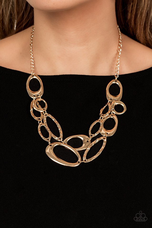 ​Game OVAL - Gold - Paparazzi Necklace Image