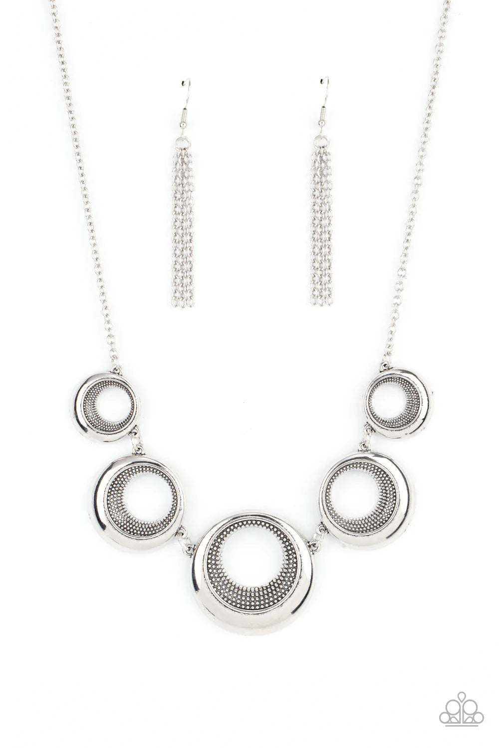 Collar Paparazzi ~ Ciclo Solar - Plata