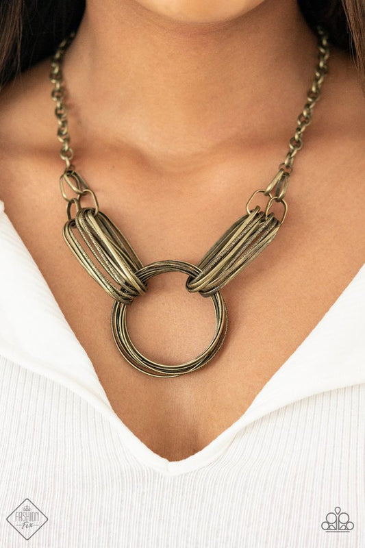 ​Lip Sync Links - Brass - Paparazzi Necklace Image