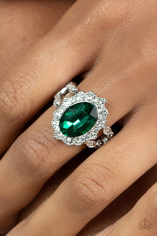 Oval Office Opulence - Green - Paparazzi Ring Image