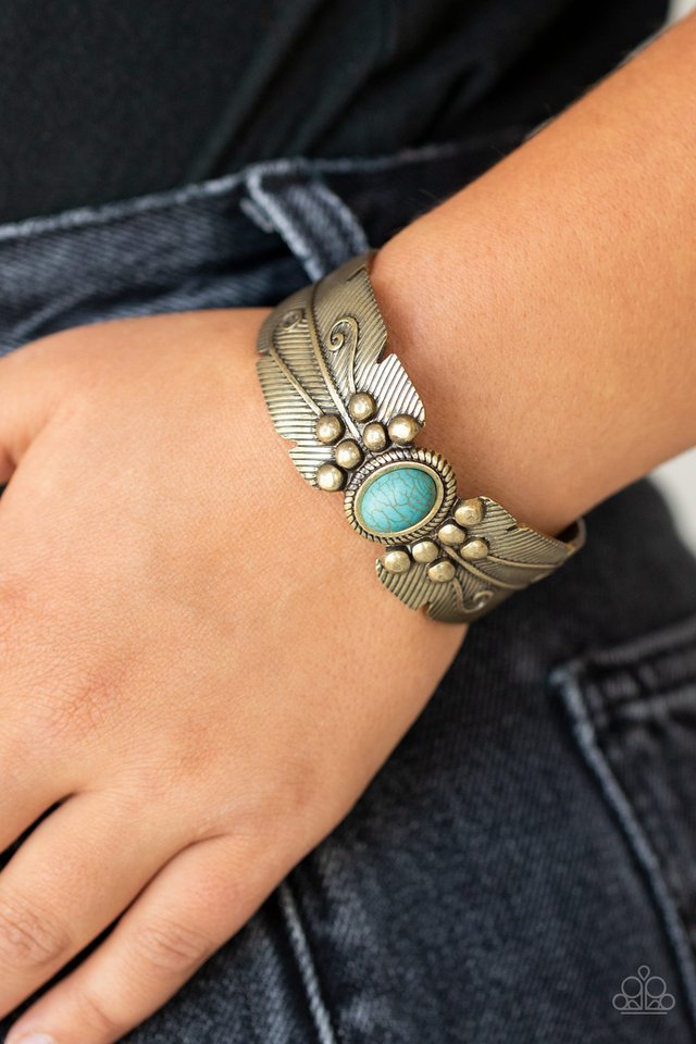 ​Desert Haven - Brass - Paparazzi Bracelet Image