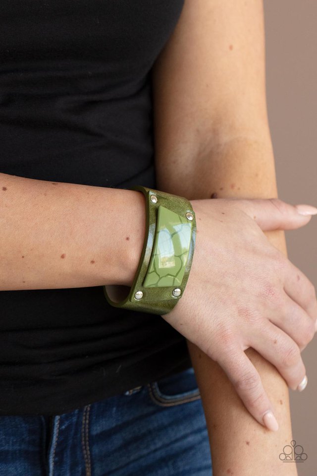 ​Geo Glamper - Green - Paparazzi Bracelet Image