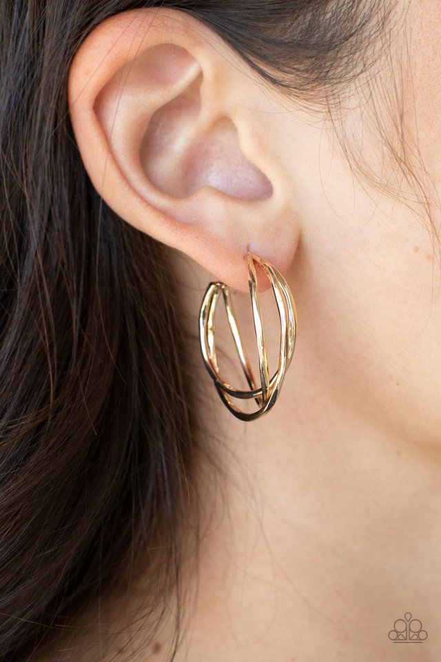 ​City Contour - Gold - Paparazzi Earring Image