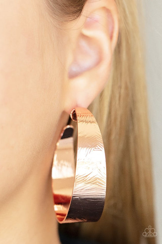 ​Curve Crushin - C​​opper - Paparazzi Earring Image