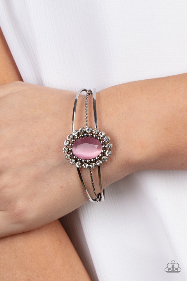 ​Prismatic Flower Patch - Pink - Paparazzi Bracelet Image