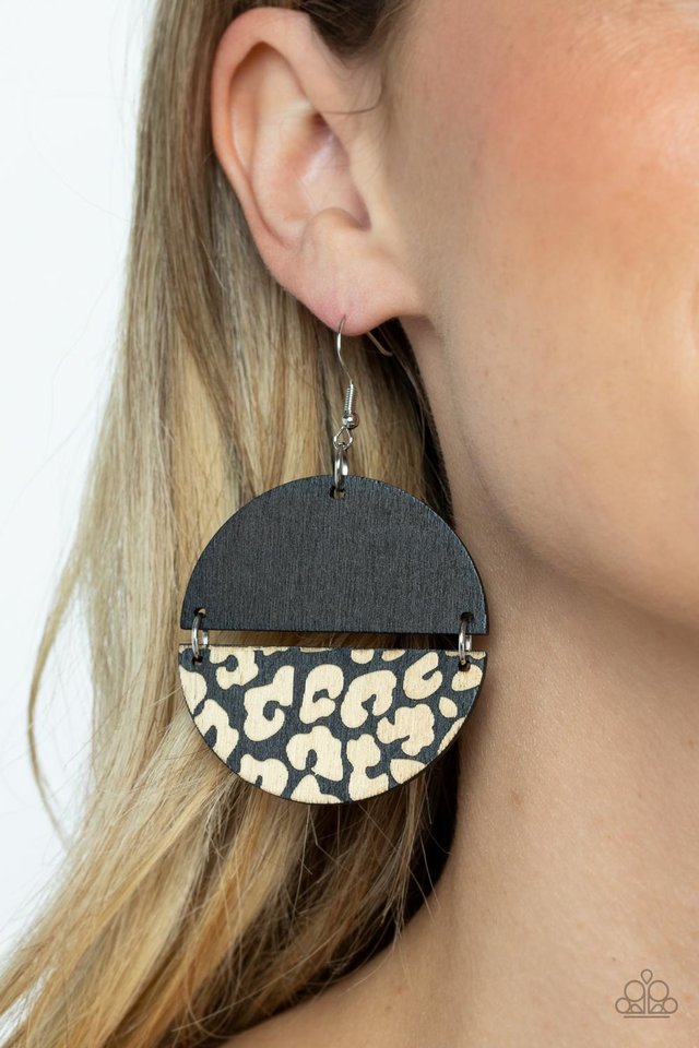 Jungle Catwalk - Black - Paparazzi Earring Image