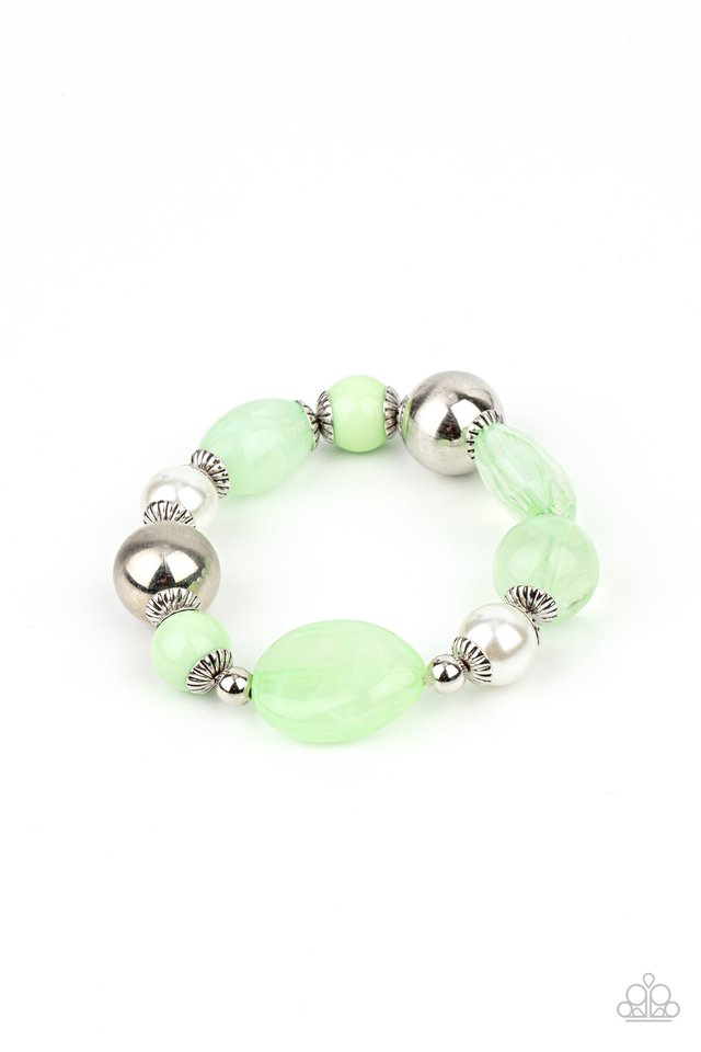 Resort Ritz - Green - Paparazzi Bracelet Image