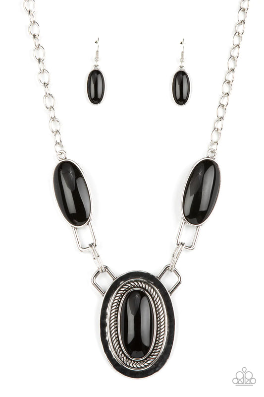 Collar Paparazzi ~ Cuenta con TENACIOUS - Negro