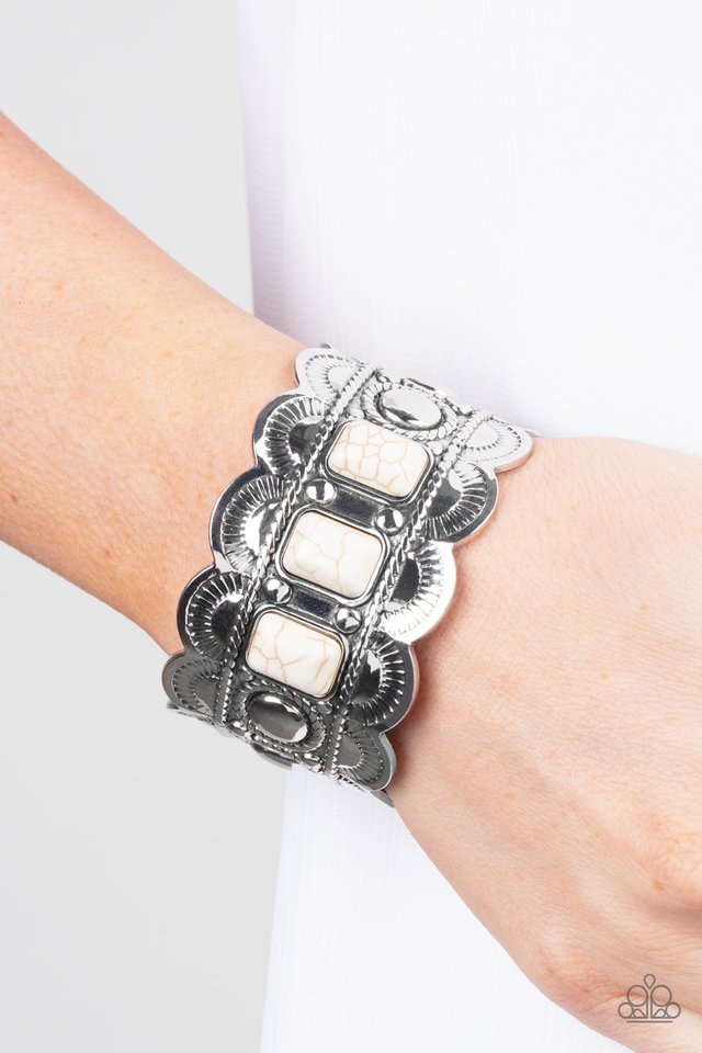 Rio Rancho Retreat - White - Paparazzi Bracelet Image