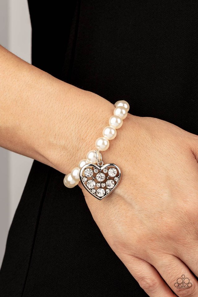 ​Cutely Crushing - White - Paparazzi Bracelet Image